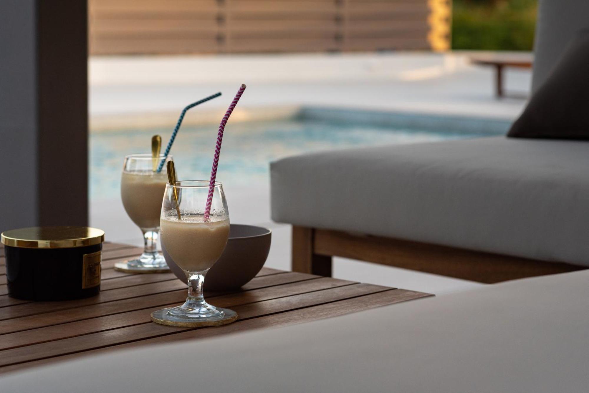 Beach Haven House With Pool And Jacuzzi Kaštela Eksteriør billede
